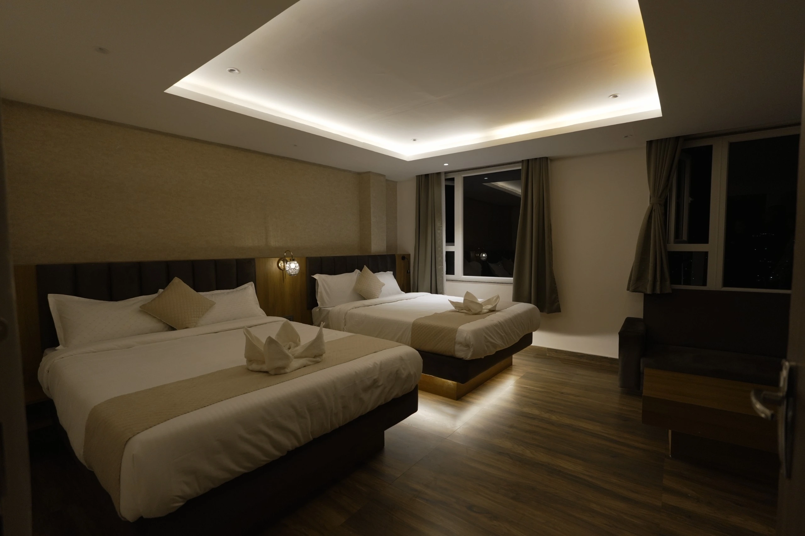 Family Twin Mountain View 